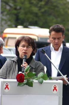 AidsMemorialDay2004_04