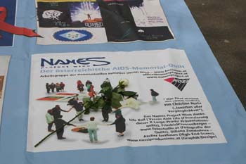 AidsMemorialDay2004_05