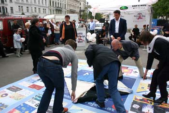 AidsMemorialDay2004_09