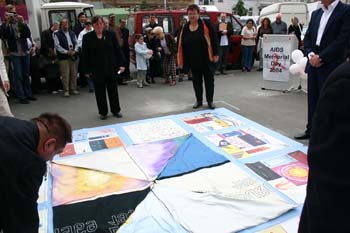 AidsMemorialDay2004_10